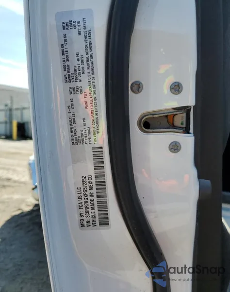 2023 Ram 1500 Classic Tradesman из США, поврежденный, VIN 3C6RR7KGXPG572352